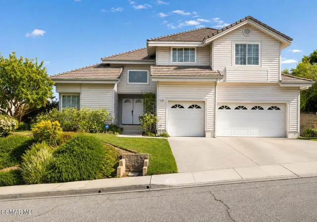 Photo 1 of Single family home for sale at 11823 Maple Crst St, Moorpark, CA 93021 | MLS# 226003838 | Listing updated on 2026-09-14
