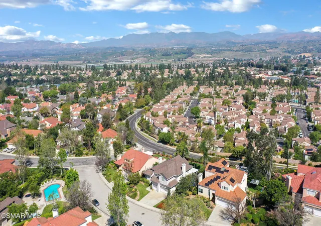Photo 2 of Single family home for sale at 11823 Maple Crst St, Moorpark, CA 93021 | MLS# 226003838 | Listing updated on 2026-09-14