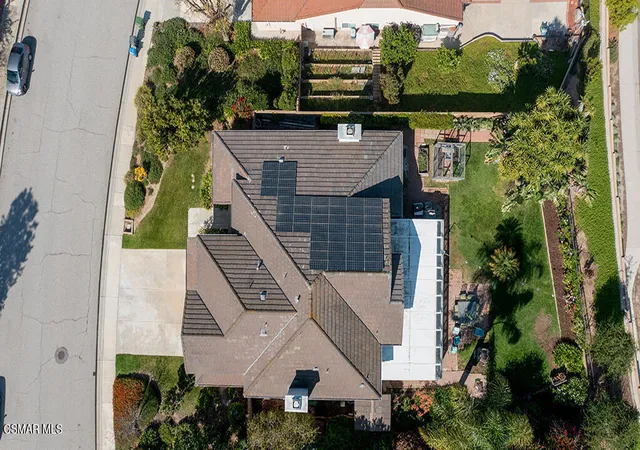 Photo 4 of Single family home for sale at 11823 Maple Crst St, Moorpark, CA 93021 | MLS# 226003838 | Listing updated on 2026-09-14
