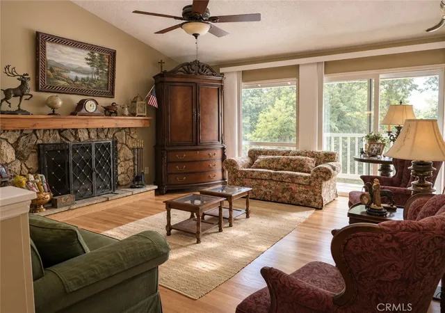 Photo 2 of Condo for sale at 191 Kuffel Cyn, Lake Arrowhead, CA 92352 | MLS# IG26176093 | Listing updated on 2026-10-05