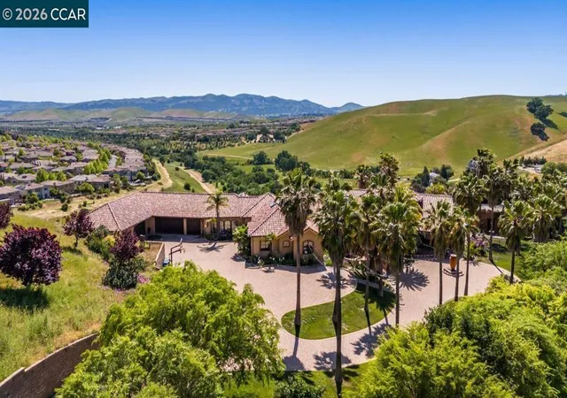 Photo 1 of Single family home for sale at 1615 Lawrence Rd, Danville, CA 94506 | MLS# 41144666 | Listing updated on 2026-09-24