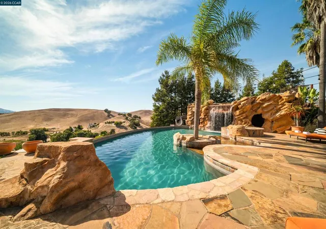 Photo 3 of Single family home for sale at 1615 Lawrence Rd, Danville, CA 94506 | MLS# 41144666 | Listing updated on 2026-09-24