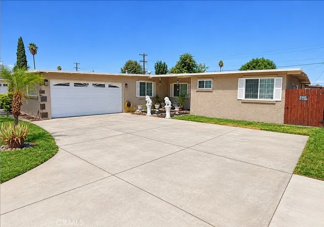 Photo 2 of Single family home for sale at 4267 Canterbury, Riverside, CA 92504 | MLS# IG26176212 | Listing updated on 2026-09-14