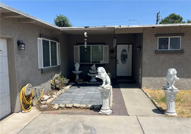 Photo 3 of Single family home for sale at 4267 Canterbury, Riverside, CA 92504 | MLS# IG26176212 | Listing updated on 2026-09-14
