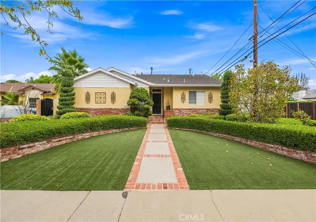Photo 1 of Single family home for sale at 16615 Tupper St, North Hills, CA 91343 | MLS# SR26176320 | Listing updated on 2026-10-03