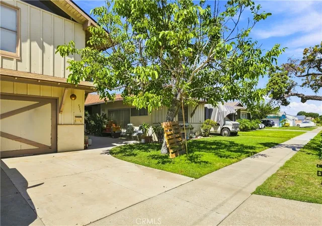Photo 3 of Single family home for sale at 6222 Chickasaw Dr, Westminster, CA 92683 | MLS# OC26176314 | Listing updated on 2026-09-15