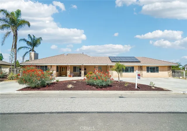 Multi family home for sale at 575 Lauresa, Hemet, CA 92544 | MLS# IV26174822
