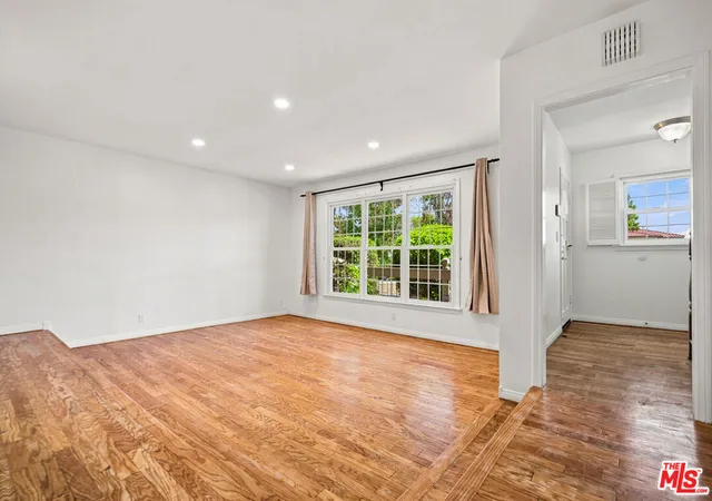 Listing Photo 5 - Condo for sale in building located at 10669 La Grange Ave, Los Angeles, CA 90025