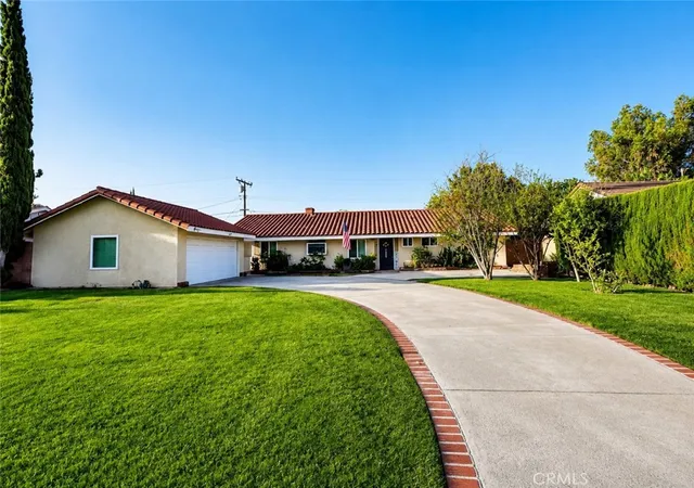 Photo 3 of Single family home for sale at 702 E Cumberland, Orange, CA 92865 | MLS# PW26176150 | Listing updated on 2026-09-15