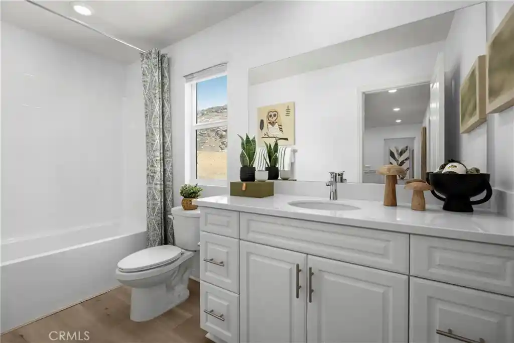 Listing Photo 2 - Condo for sale in 11841 Arborist Wy located at 11841 Arborist Wy, Fontana, CA 92337 - Unit 11841 Arborist Way