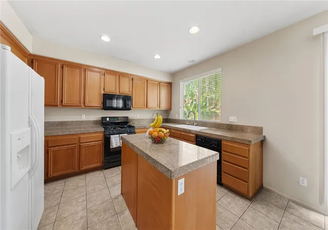 Photo 2 of Sale Pending at 31317 Corderro Ln, Menifee, CA 92584 | MLS# SW26176346 | Listing updated on 2026-09-28