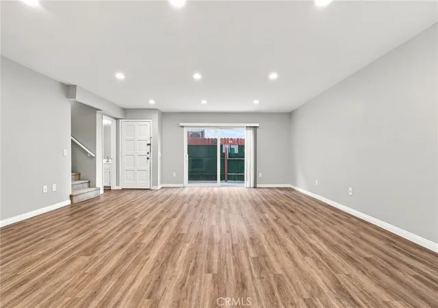 Photo 3 of Sale Pending at 21900 Roscoe Blvd #8, Canoga Park, CA 91304 | MLS# SR26174443 | Listing updated on 2026-09-15
