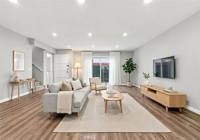 Photo 3 of Sale Pending at 21900 Roscoe Blvd #8, Canoga Park, CA 91304 | MLS# SR26174443 | Listing updated on 2026-09-15