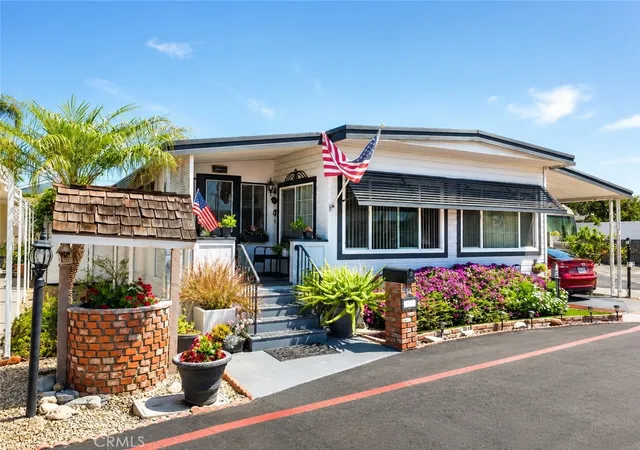 Photo 2 of Manufactured home for sale at 16444 Bolsa Chica #44, Huntington Beach, CA 92649 | MLS# OC26176979 | Listing updated on 2026-09-14