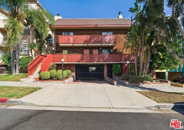 Photo 2 of Condo for sale at 552 E Palm Ave #C, Burbank, CA 91501 | MLS# 26870749 | Listing updated on 2026-09-14