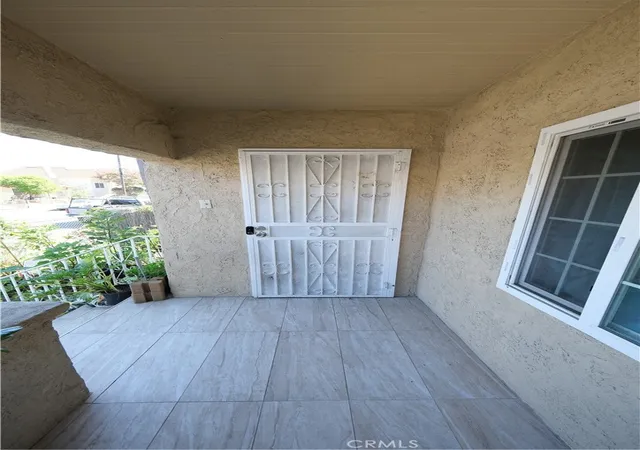 Photo 4 of Single family home for sale at 953 S Hollins St, Los Angeles, CA 90023 | MLS# DW26175871 | Listing updated on 2026-09-15
