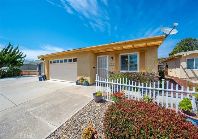 Single family home for sale at 151 Jennifer Ct, Grover Beach, CA 93433 | MLS# NS26150365