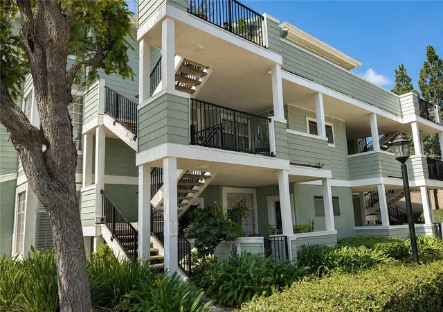Condo for sale at 23412 Pacific Park #39J, Aliso Viejo, CA 92656 | MLS# OC26176926