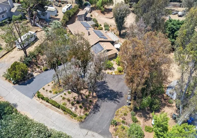 Photo 3 of Sale Pending at 4515 Baja Mission Rd, Fallbrook, CA 92028 | MLS# 260019819SD | Listing updated on 2026-10-05
