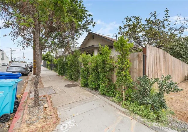 Photo 2 of Sale Pending at 1027 S 39 32nd Street, San Diego, CA 92113 | MLS# 260019827SD | Listing updated on 2026-09-15