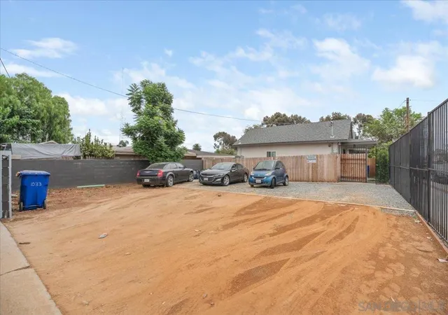 Photo 3 of Sale Pending at 1027 S 39 32nd Street, San Diego, CA 92113 | MLS# 260019827SD | Listing updated on 2026-09-15
