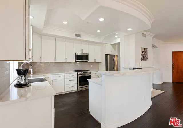 Photo 1 of Condo for sale at 1862 S Bentley Ave #202, Los Angeles, CA 90025 | MLS# 26870843 | Listing updated on 2026-09-15