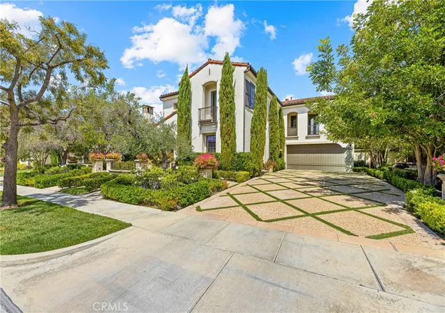 Photo 3 of Single family home for sale at 28 Blue Summit, Irvine, CA 92603 | MLS# OC26177442 | Listing updated on 2026-09-14
