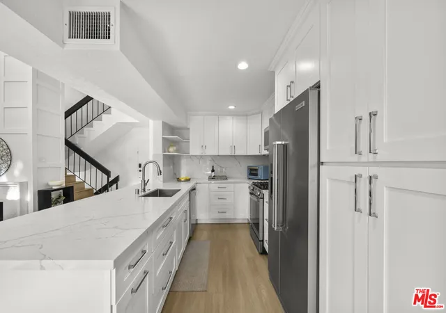 Photo 3 of Condo for sale at 4425 Whitsett Ave #214, Studio City, CA 91604 | MLS# 26871101 | Listing updated on 2026-09-15