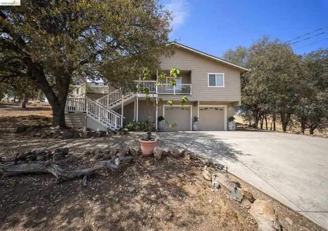 Photo 1 of Sale Pending at 9729 Rastro Way, La Grange, CA 95329 | MLS# 41144916 | Listing updated on 2026-09-15