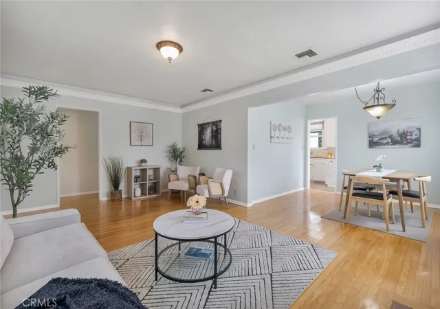 Photo 2 of Single family home for sale at 400 University Ave, Burbank, CA 91504 | MLS# BB26175683 | Listing updated on 2026-10-05