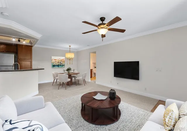 Listing Photo 4 - Condo for sale in building located at 12580 Carmel Creek Rd, Del Mar, CA 92130 - Unit #42