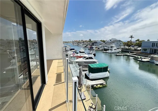 Photo 1 of Single family home for sale at 4630 Eastbourne Bay, Oxnard, CA 93035 | MLS# SR26176090 | Listing updated on 2026-10-04