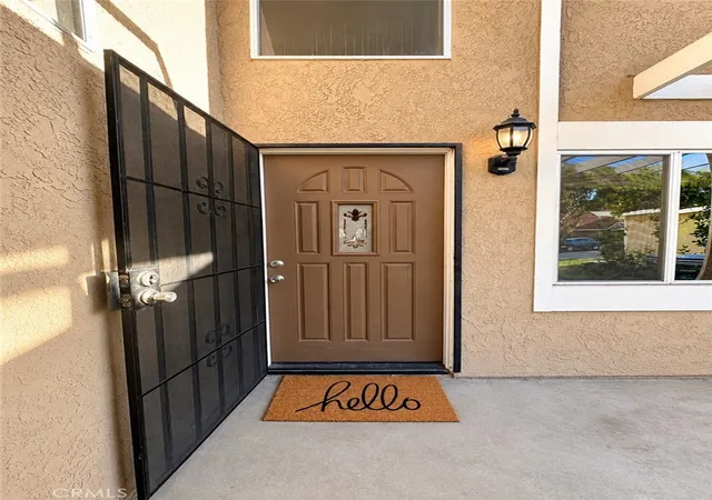 Photo 2 of Townhouse for sale at 16738 Highfalls St, Canyon Country, CA 91387 | MLS# IG26178285 | Listing updated on 2026-09-14