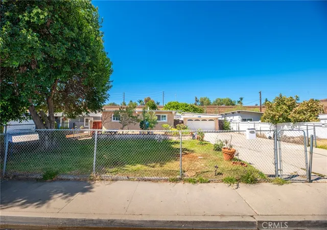 Photo 2 of Single family home for sale at 1719 Calatina Dr, Pomona, CA 91766 | MLS# CV26177727 | Listing updated on 2026-10-06