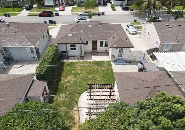 Photo 2 of Single family home for sale at 4562 Iroquois Ave, Lakewood, CA 90713 | MLS# SB26178370 | Listing updated on 2026-10-06