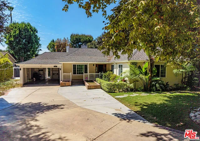 Photo 4 of Single family home for sale at 2996 San Pasqual St, Pasadena, CA 91107 | MLS# 26872319 | Listing updated on 2026-10-06