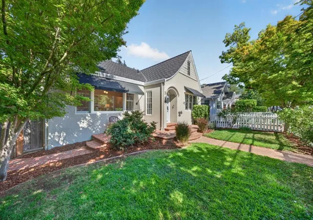 Photo 2 of Sale Pending at 105 Loma Alta Ave, Los Gatos, CA 95030 | MLS# ML82057822 | Listing updated on 2026-09-15