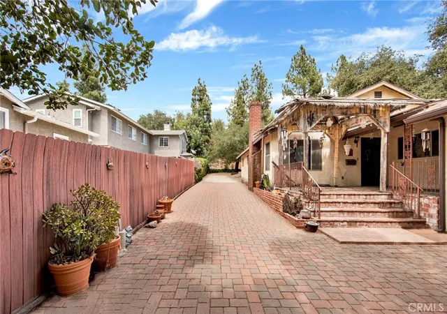 Photo 3 of Sale Pending at 3255 Montrose, La Crescenta, CA 91214 | MLS# GD26177328 | Listing updated on 2026-09-14