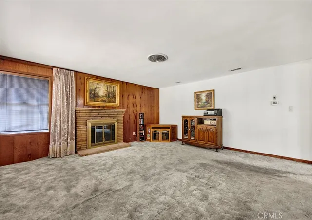 Photo 3 of Sale Pending at 3255 Montrose, La Crescenta, CA 91214 | MLS# GD26177328 | Listing updated on 2026-09-14