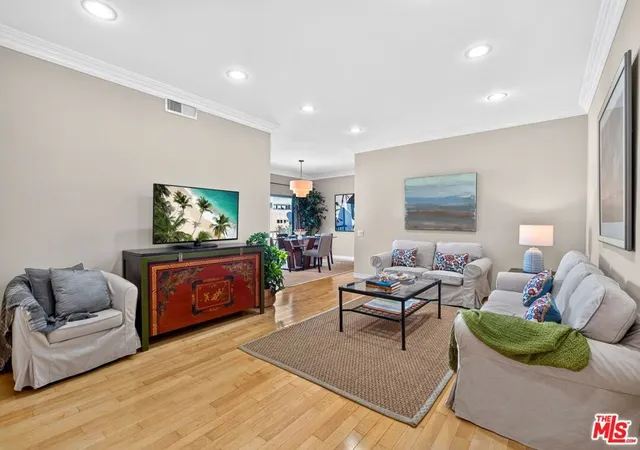Photo 2 of Condo for sale at 612 S Barrington Ave #417, Los Angeles, CA 90049 | MLS# 26871847 | Listing updated on 2026-10-07