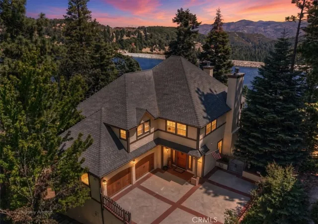 Photo 3 of Single family home for sale at 483 Emerald, Lake Arrowhead, CA 92352 | MLS# IG26177555 | Listing updated on 2026-09-15