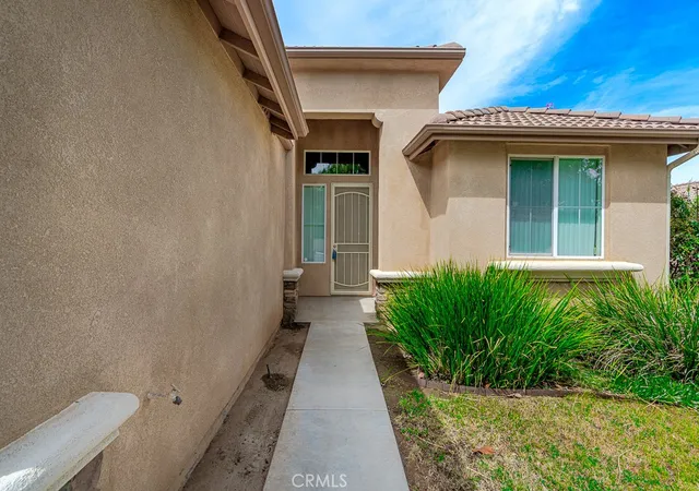 Photo 3 of Single family home for sale at 14741 White Mountain Way, Moreno Valley, CA 92555 | MLS# SW26178962 | Listing updated on 2026-10-02
