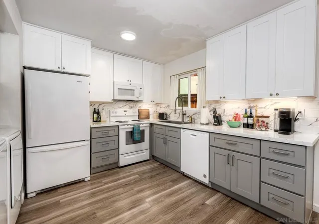 Photo 3 of Condo for sale at 10029 Santana Ranch Ln, Santee, CA 92071 | MLS# 260020052SD | Listing updated on 2026-09-14