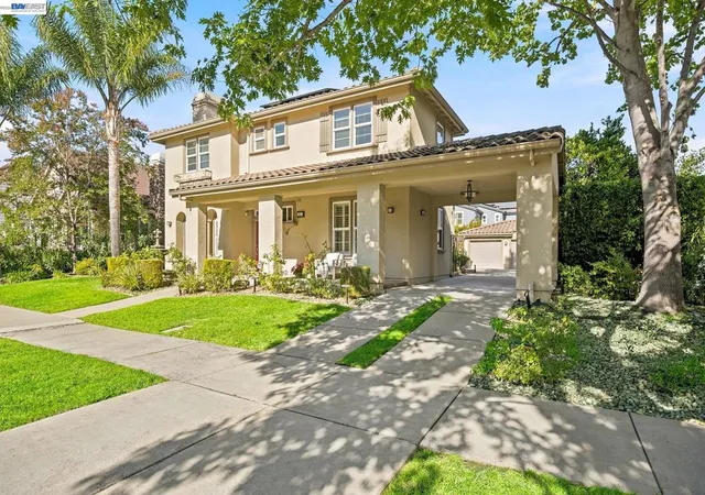 Photo 3 of Sale Pending at 2413 Rees Cir, Livermore, CA 94550 | MLS# 41145210 | Listing updated on 2026-09-14