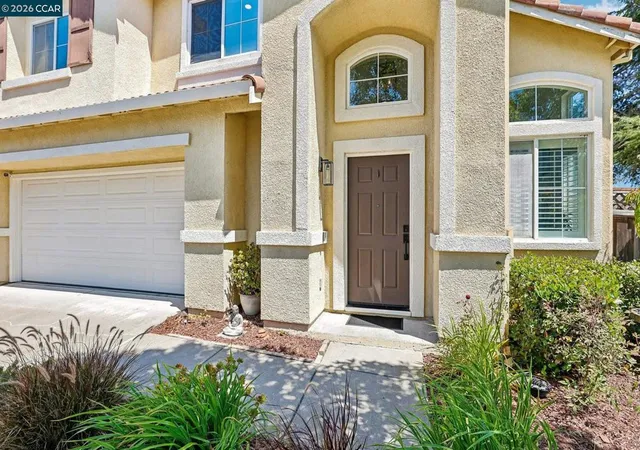 Photo 3 of Sale Pending at 614 Rock Rose Way, Richmond, CA 94806 | MLS# 41145219 | Listing updated on 2026-09-16
