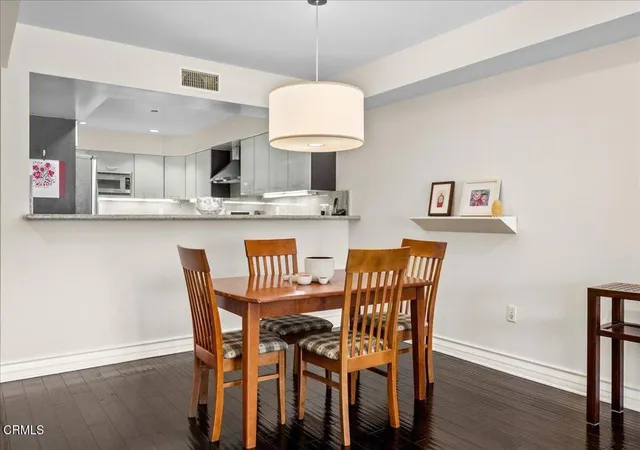 Photo 3 of Condo for sale at 1353 N Fuller Ave #204, Los Angeles, CA 90046 | MLS# P1-28473 | Listing updated on 2026-09-14