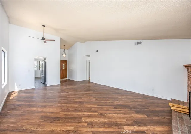 Photo 4 of Sale Pending at 14873 Crofton, Helendale, CA 92342 | MLS# HD26179495 | Listing updated on 2026-09-15