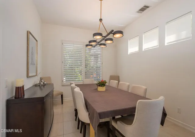 Photo 4 of Single family home for sale at 850 Ellesmere Way, Oak Park, CA 91377 | MLS# 226003915 | Listing updated on 2026-09-15