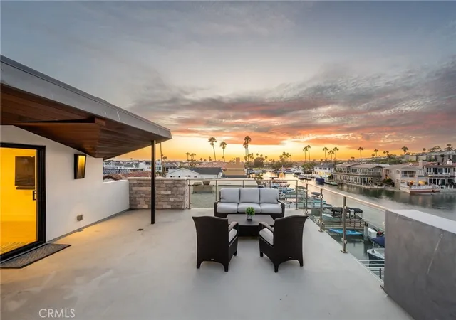 Photo 2 of Single family home for sale at 4014 Channel Pl, Newport Beach, CA 92663 | MLS# OC26174097 | Listing updated on 2026-09-15