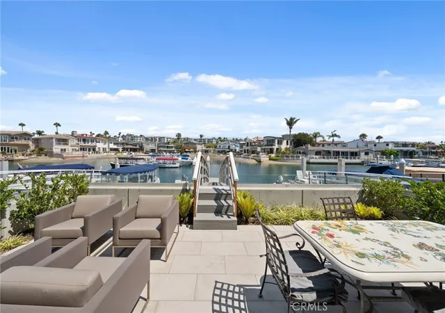 Photo 3 of Single family home for sale at 4014 Channel Pl, Newport Beach, CA 92663 | MLS# OC26174097 | Listing updated on 2026-09-15